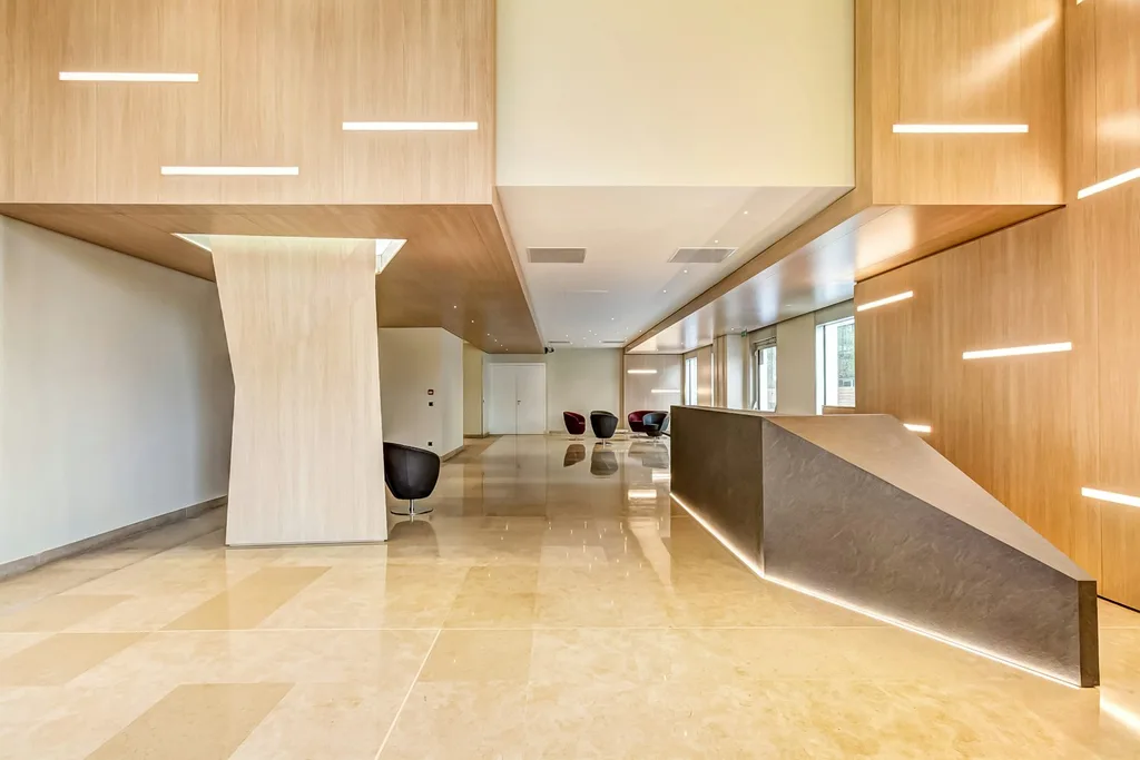 Modern managed building interior space